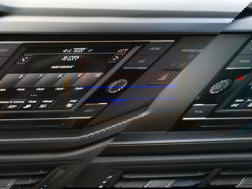 Volkswagen Taigo usata a Cuneo (13)