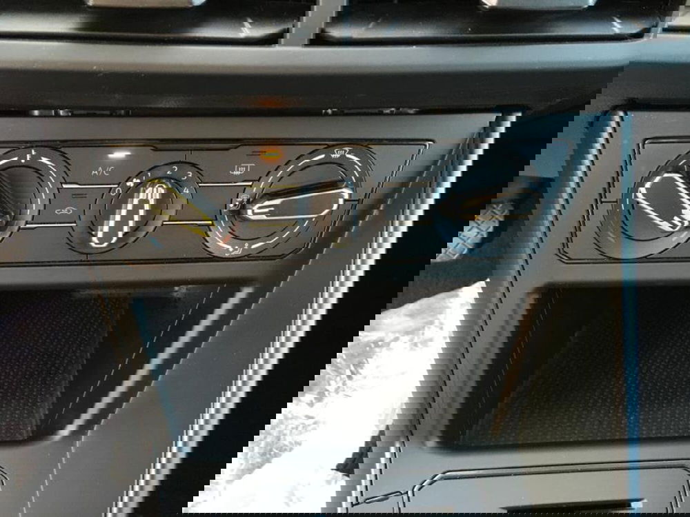 Volkswagen Taigo usata a Cuneo (14)