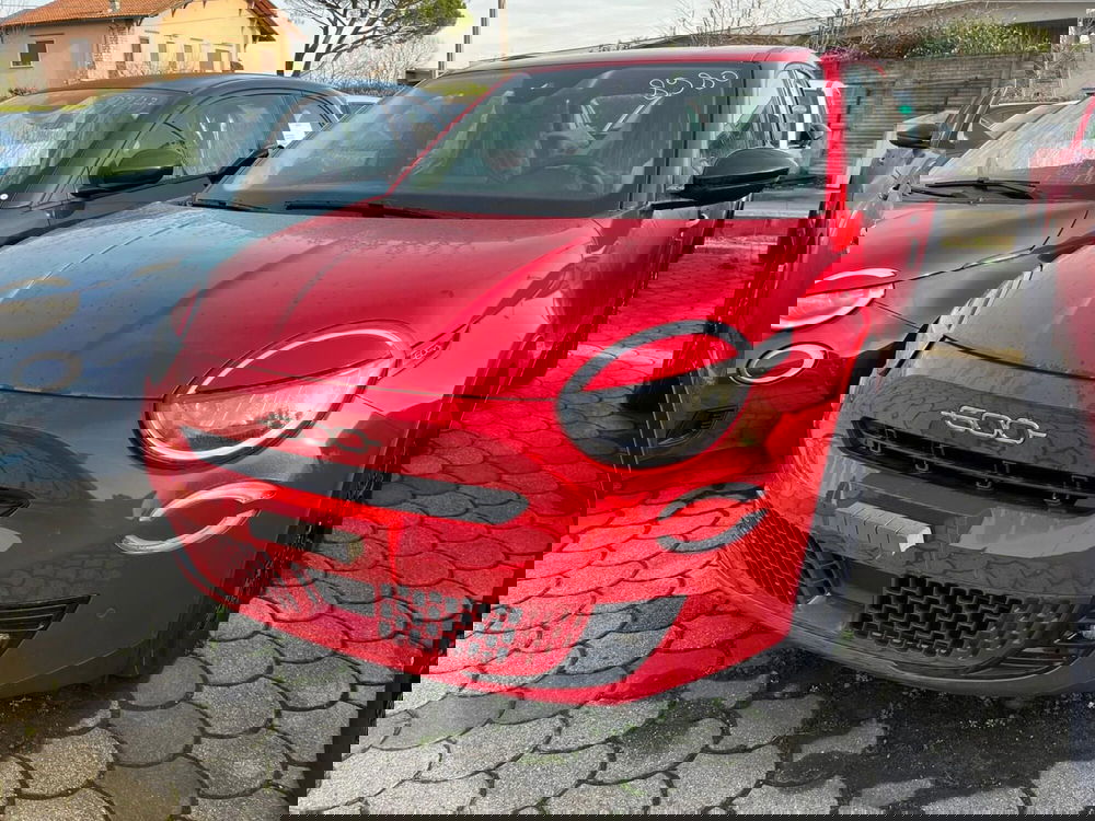 Fiat 600 nuova a Lucca