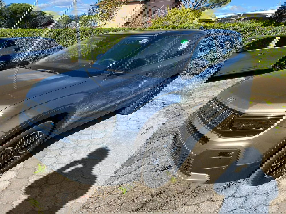 Jeep Avenger nuova a Lucca