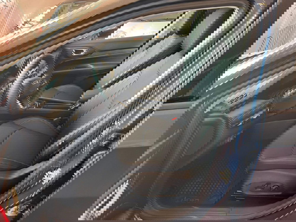 Jeep Compass nuova a Lucca (10)