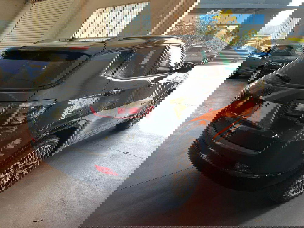 Jeep Compass nuova a Lucca (5)