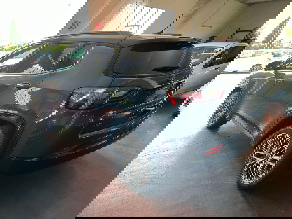 Jeep Compass nuova a Lucca (7)