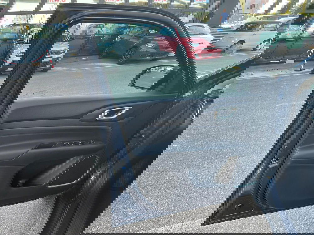 Jeep Compass nuova a Lucca (10)