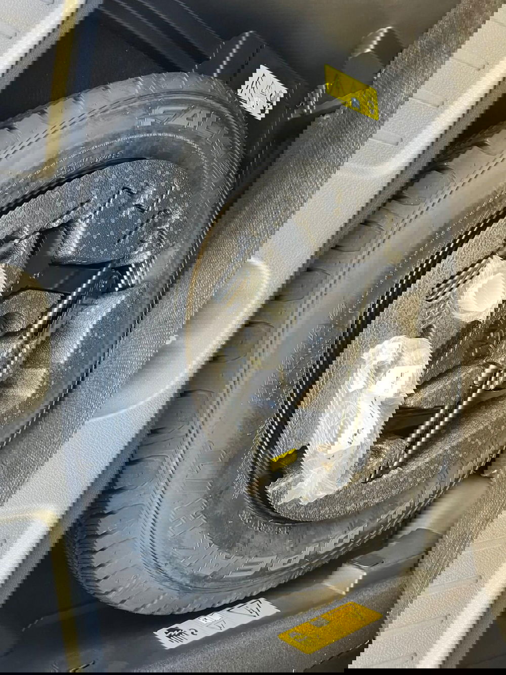 Jeep Compass nuova a Lucca (15)