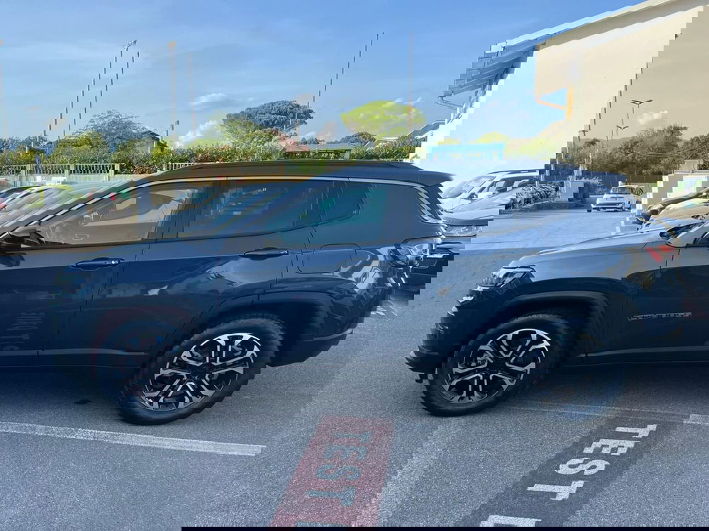 Jeep Compass nuova a Lucca (8)