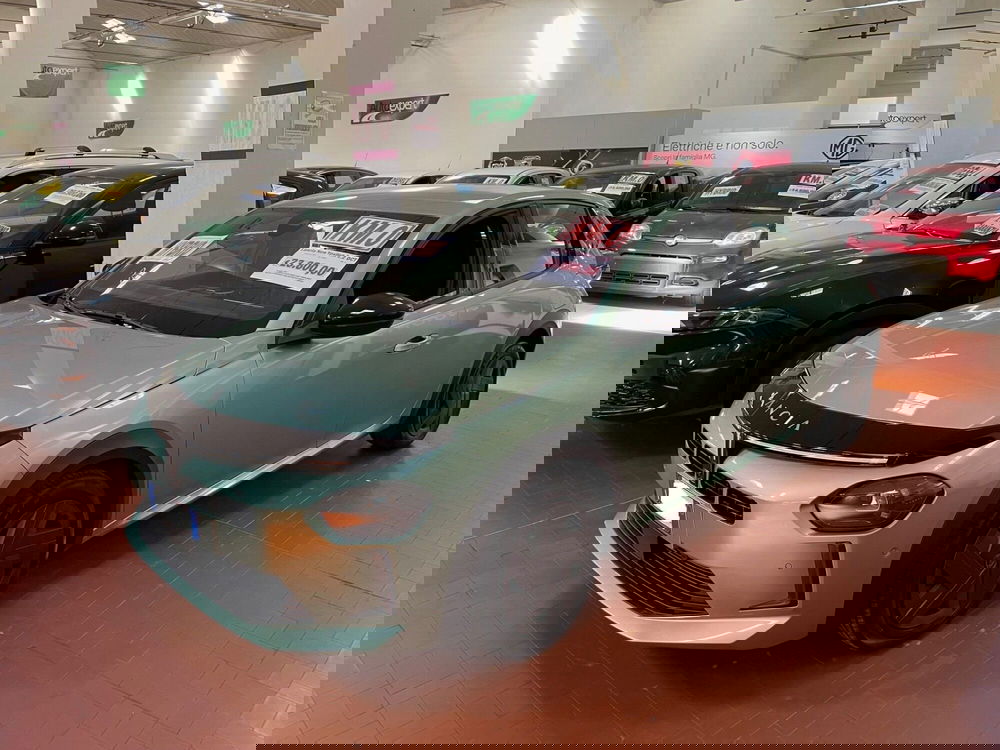 Lancia Ypsilon nuova a Lucca