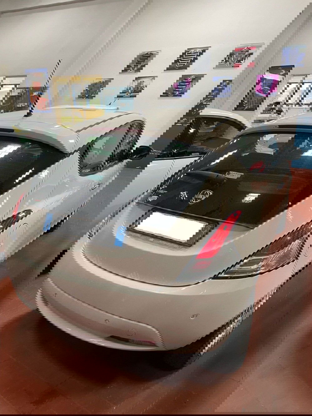 Lancia Ypsilon usata a Lucca (6)