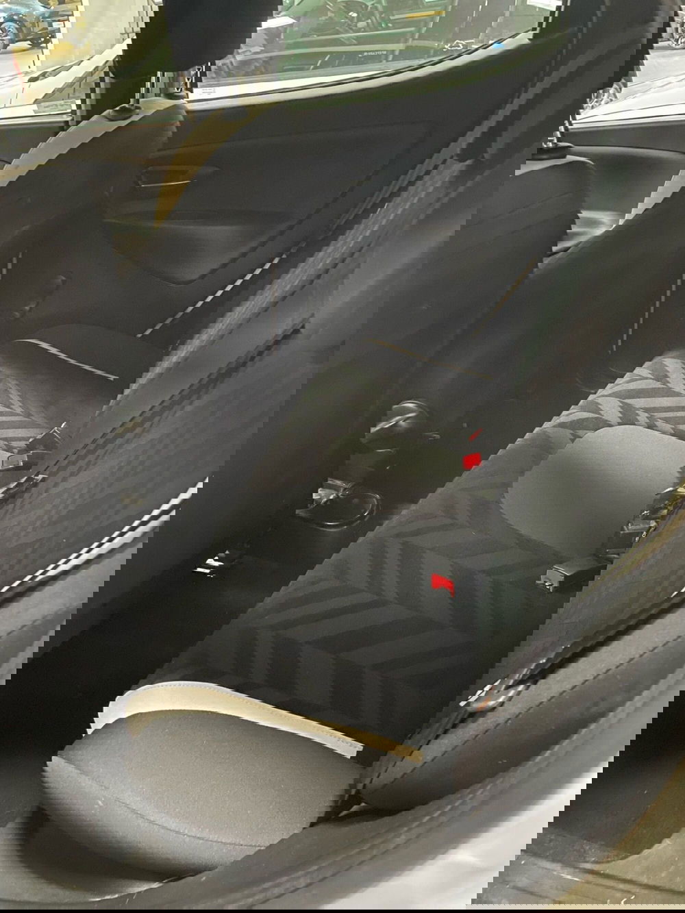 Lancia Ypsilon usata a Lucca (9)