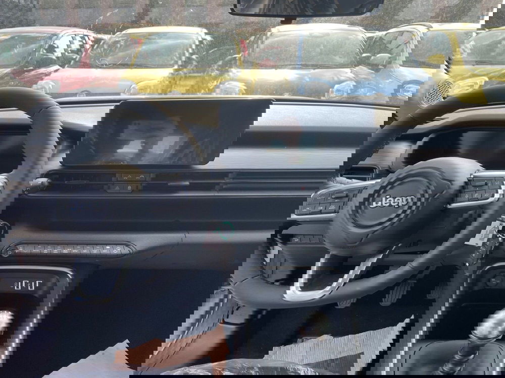 Jeep Avenger nuova a Lucca (11)