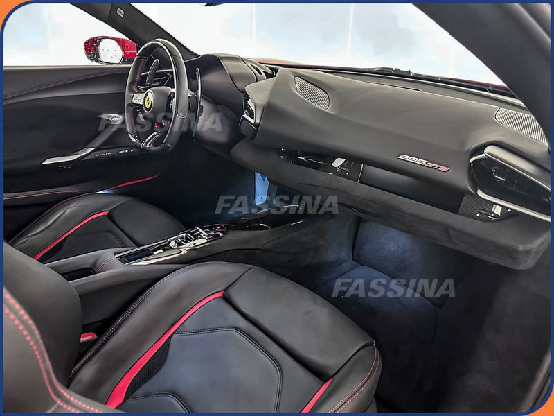 Ferrari 296 Coupé usata a Milano (12)