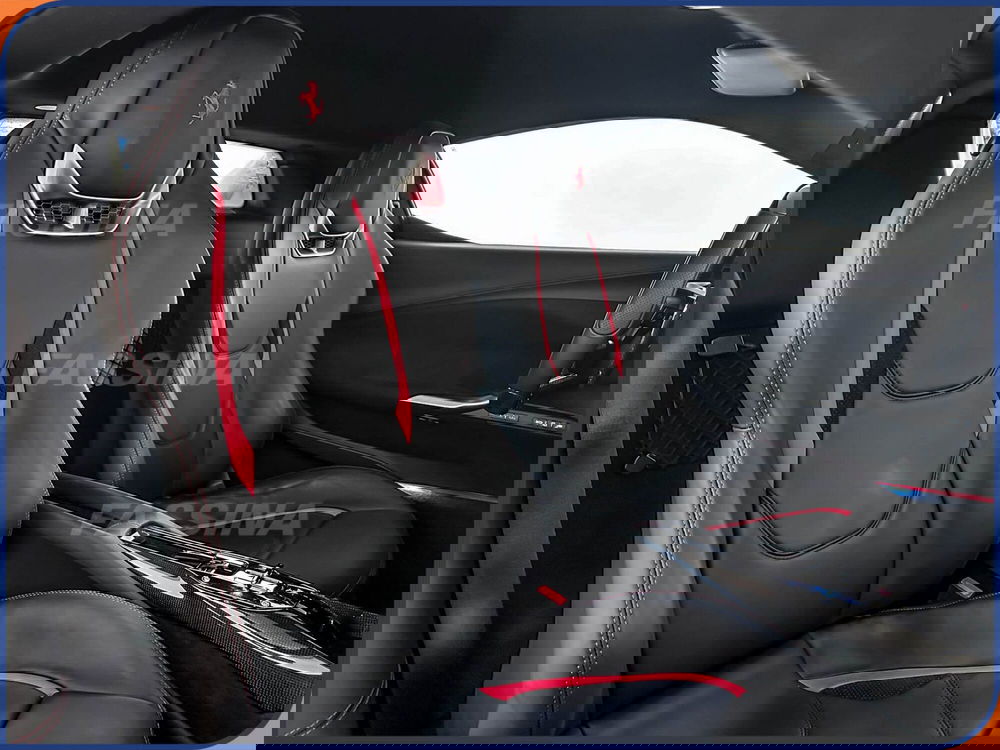 Ferrari 296 Coupé usata a Milano (13)