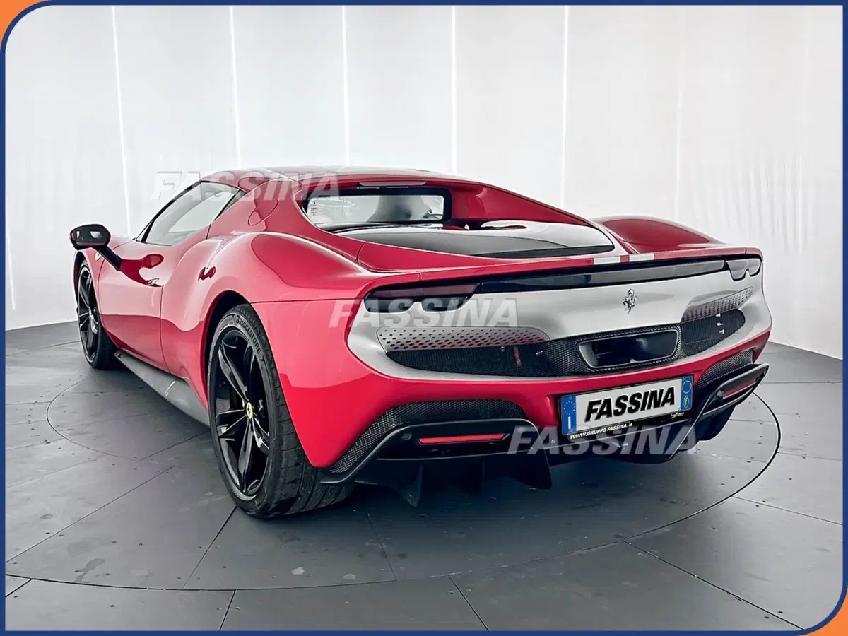 Ferrari 296 Coupé usata a Milano (5)