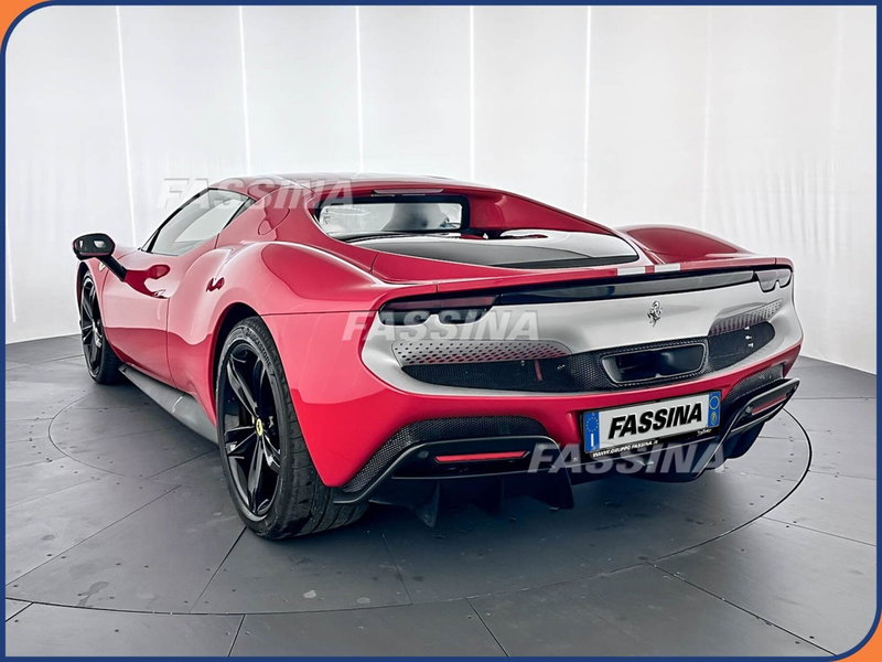 Ferrari 296 Coupé usata a Milano (5)