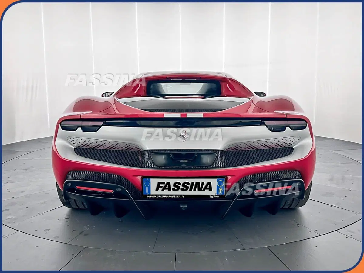 Ferrari 296 Coupé usata a Milano (6)