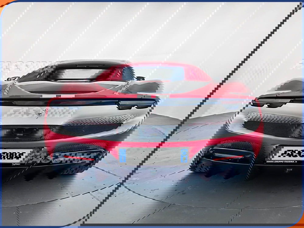 Ferrari 296 Coupé usata a Milano (6)