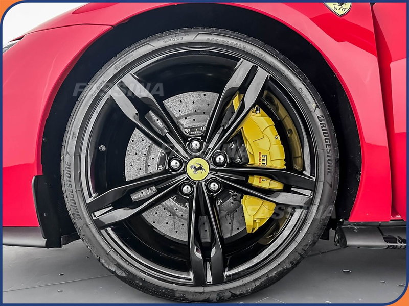 Ferrari 296 Coupé usata a Milano (8)