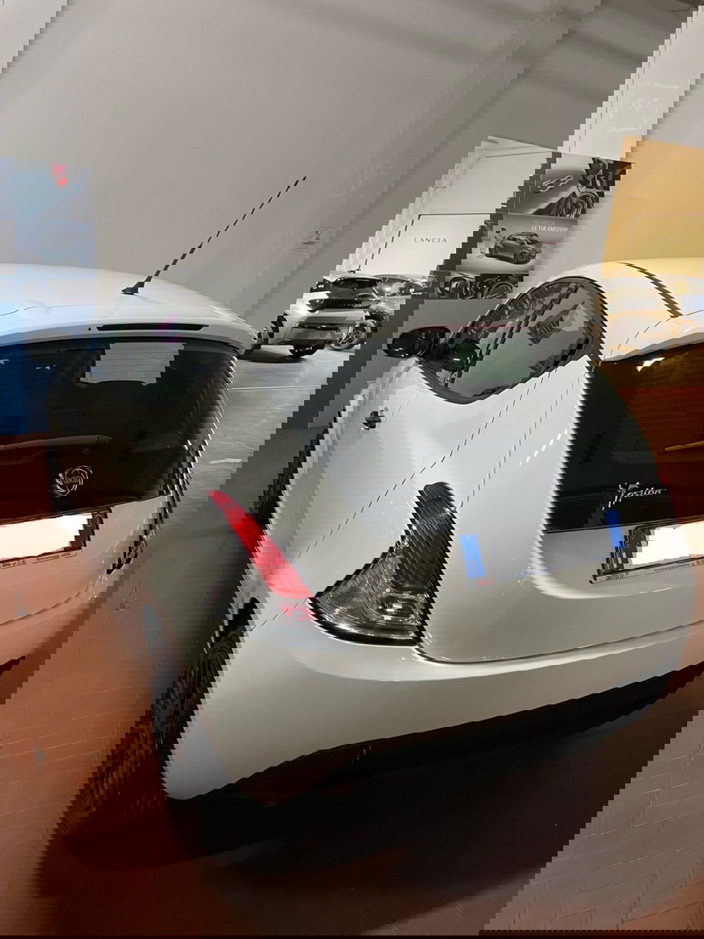 Lancia Ypsilon usata a Lucca (7)