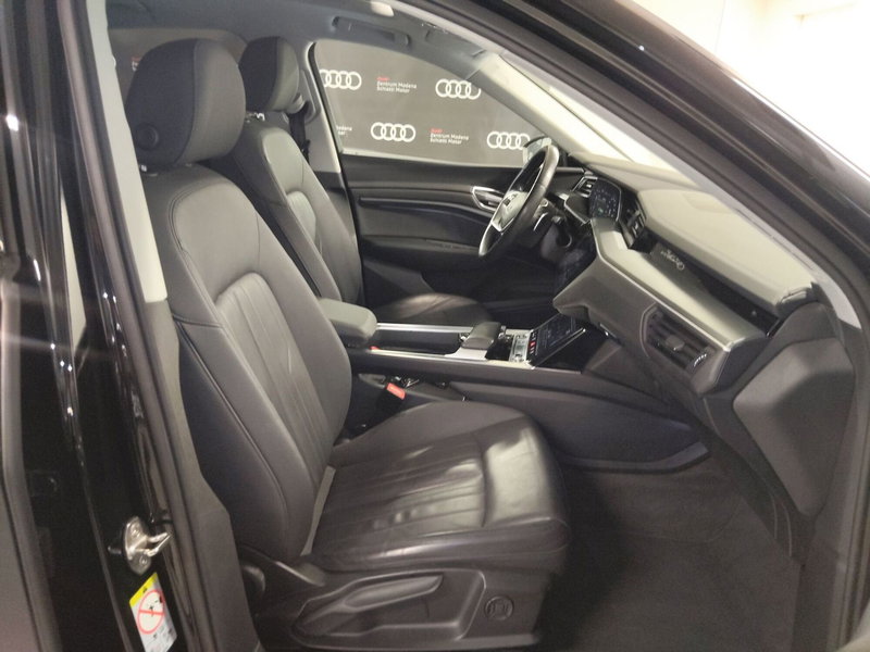Audi e-tron Sportback usata a Modena (15)