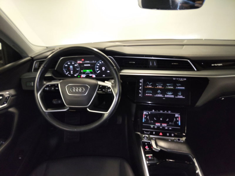 Audi e-tron Sportback usata a Modena (7)
