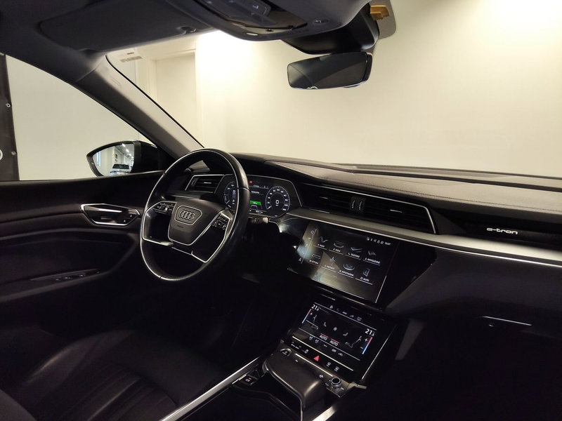 Audi e-tron Sportback usata a Modena (8)