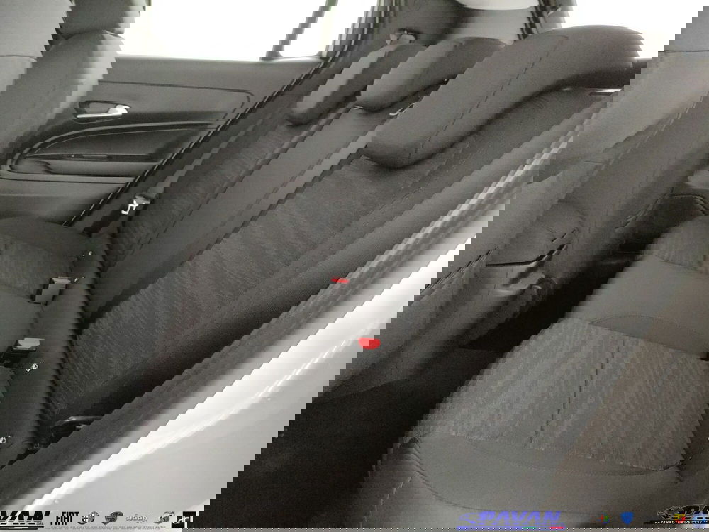 Jeep Avenger nuova a Padova (11)