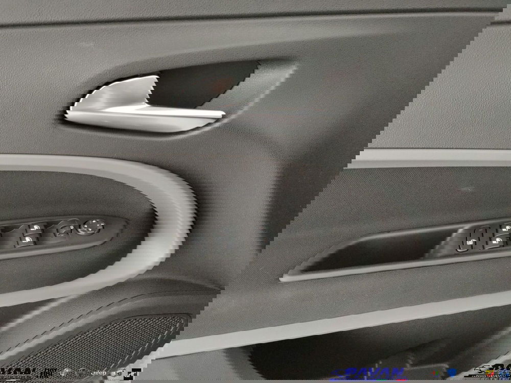 Jeep Avenger nuova a Padova (8)