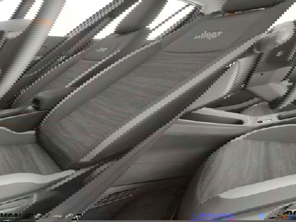 Jeep Avenger nuova a Padova (10)