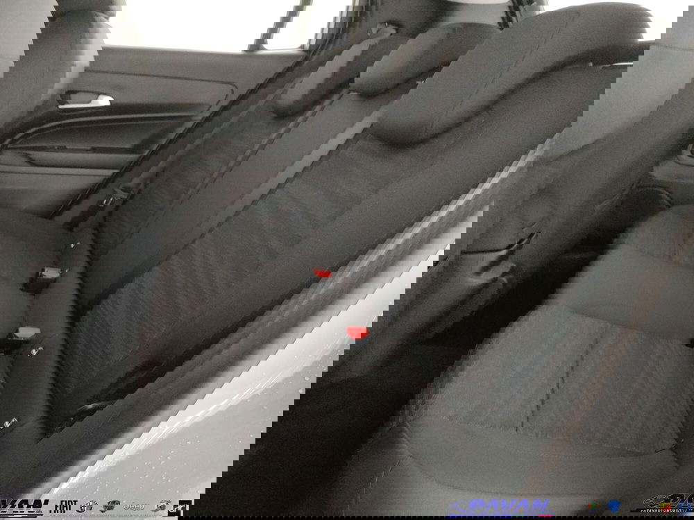 Jeep Avenger nuova a Padova (11)