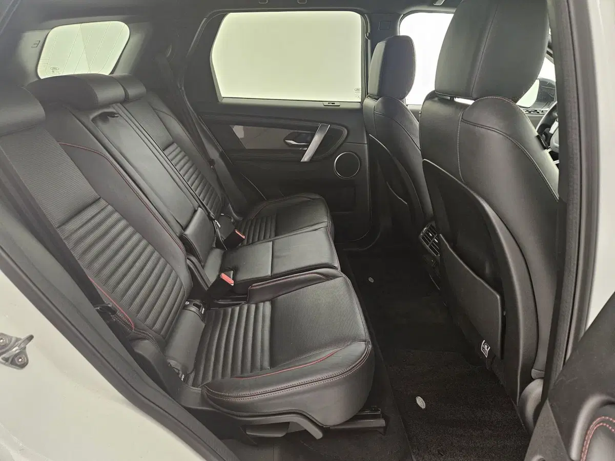 Land Rover Discovery Sport usata a Bergamo (5)