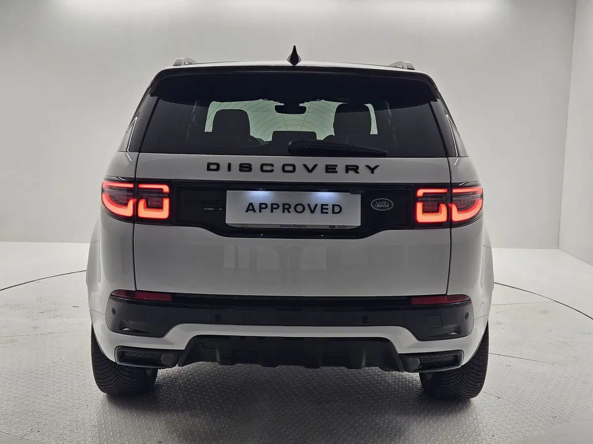 Land Rover Discovery Sport usata a Bergamo (7)