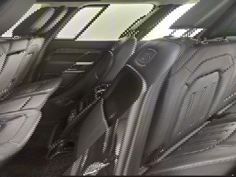 Land Rover Defender usata a Bergamo (5)