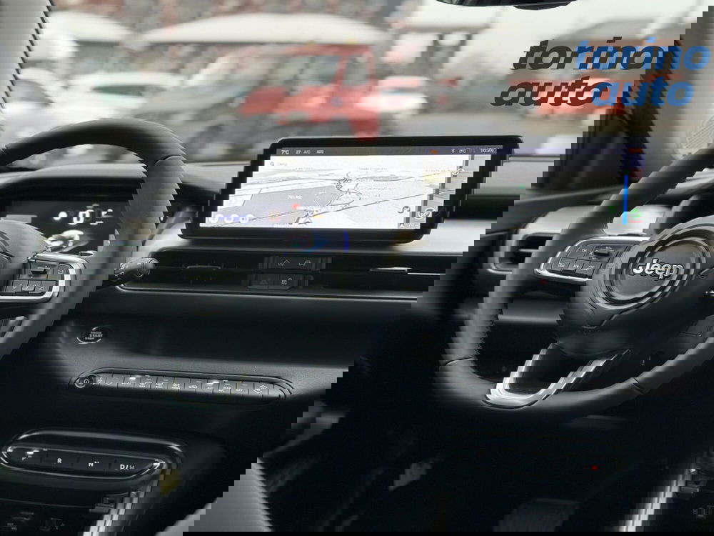 Jeep Avenger nuova a Torino (16)