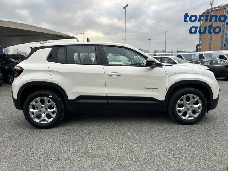 Jeep Avenger nuova a Torino (8)