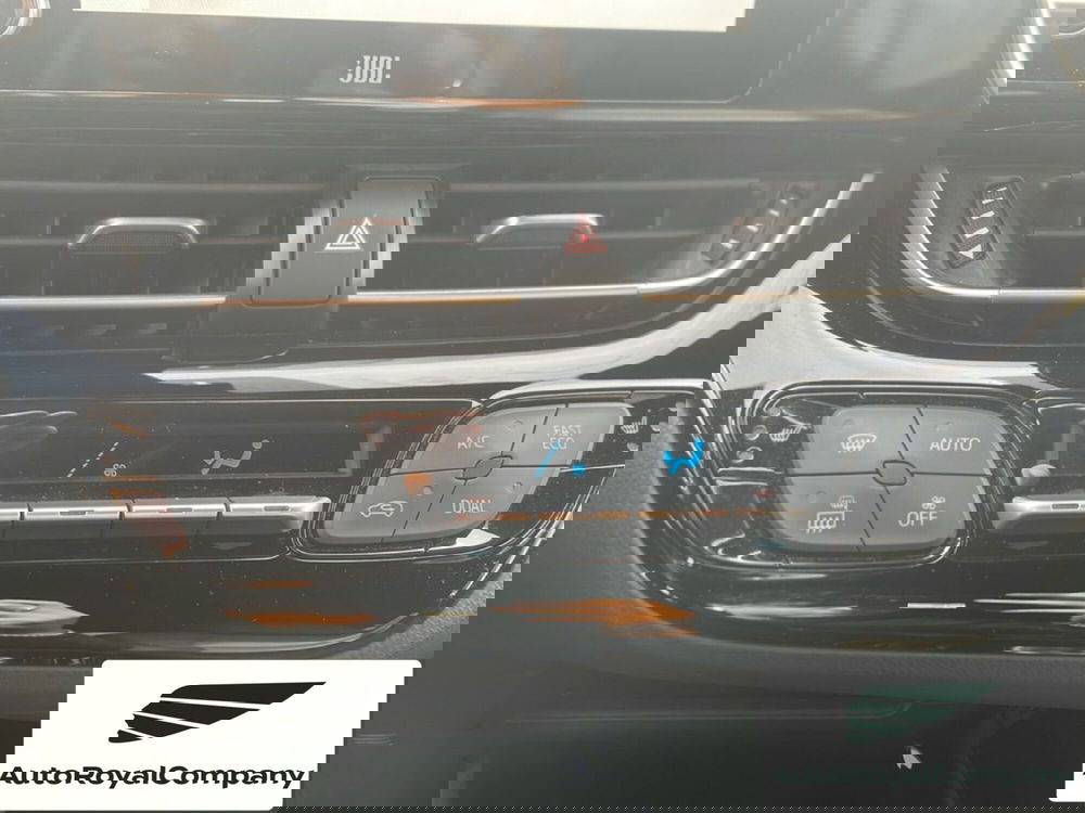 Toyota Toyota C-HR usata a Roma (17)