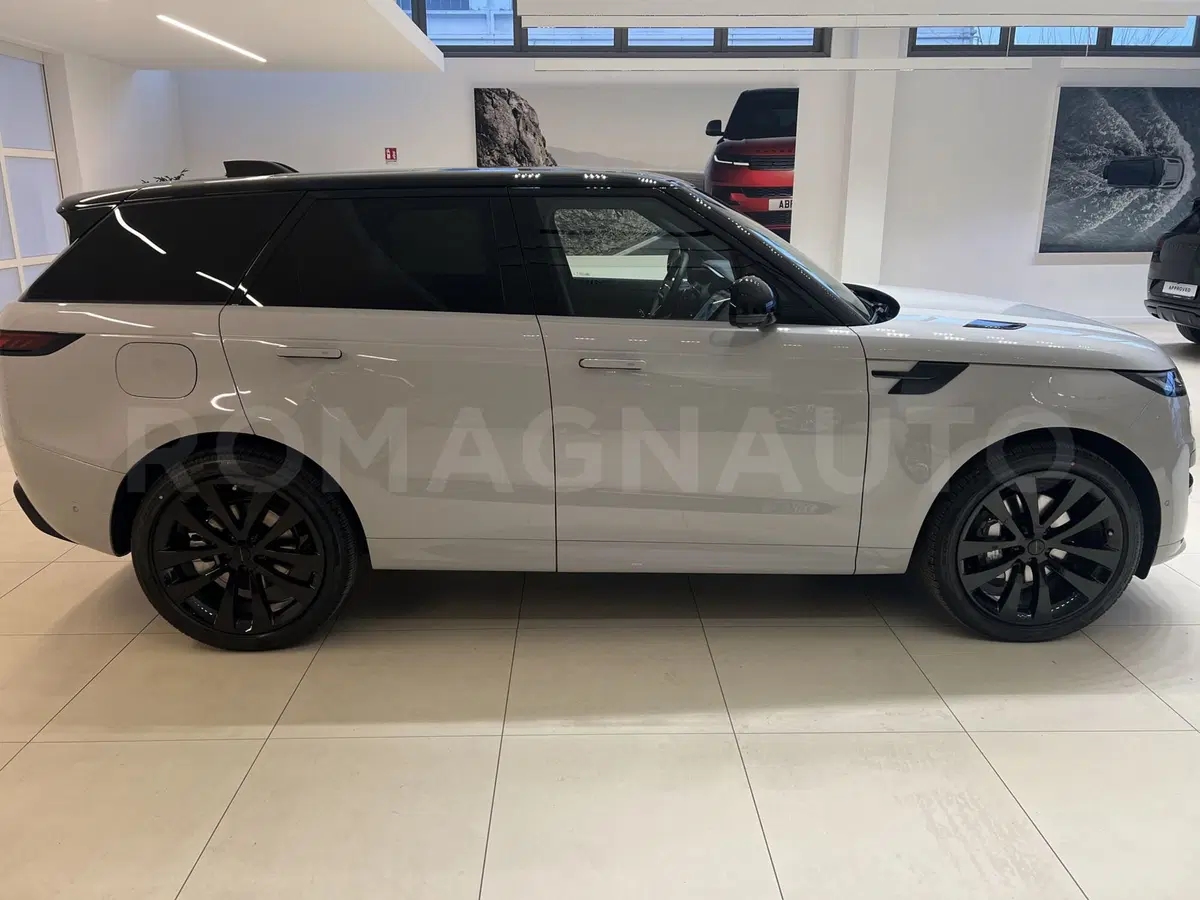 Land Rover Range Rover Sport nuova a Forlì-Cesena (4)