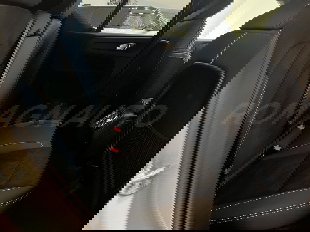 Volvo XC40 nuova a Forlì-Cesena (11)