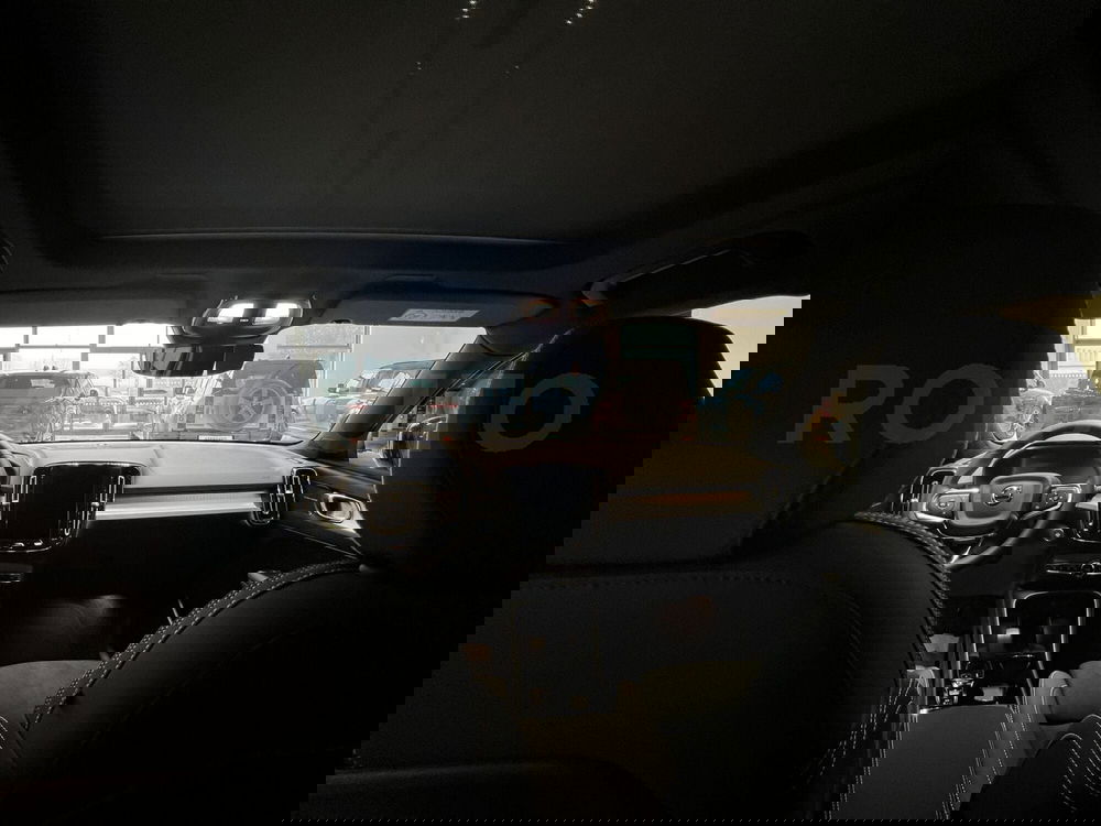 Volvo XC40 nuova a Forlì-Cesena (13)