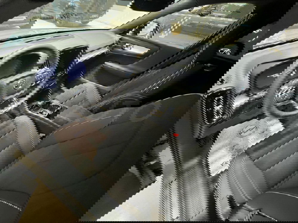 Volvo XC40 nuova a Forlì-Cesena (14)