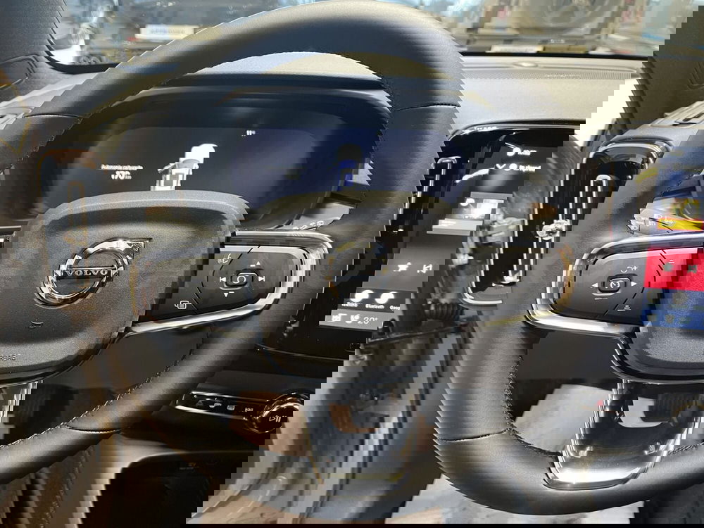 Volvo XC40 nuova a Forlì-Cesena (17)