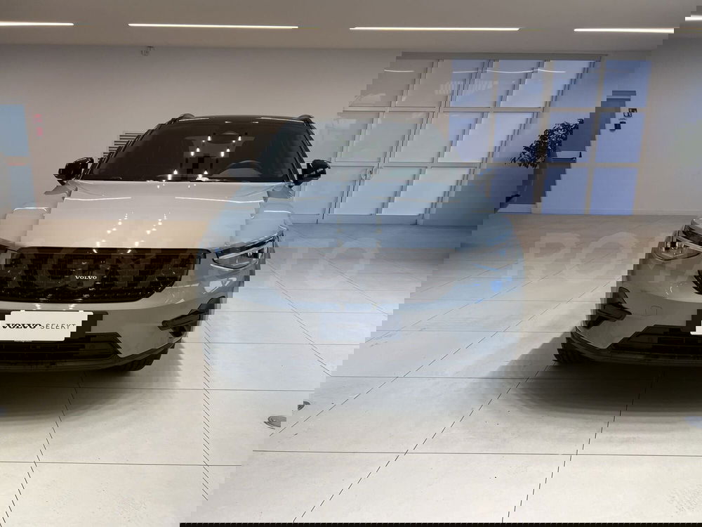 Volvo XC40 nuova a Forlì-Cesena (2)