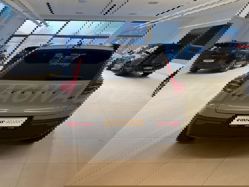 Volvo XC40 nuova a Forlì-Cesena (6)