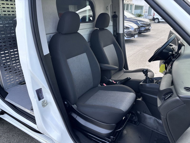 Fiat Doblò Furgone usata a Ancona (14)
