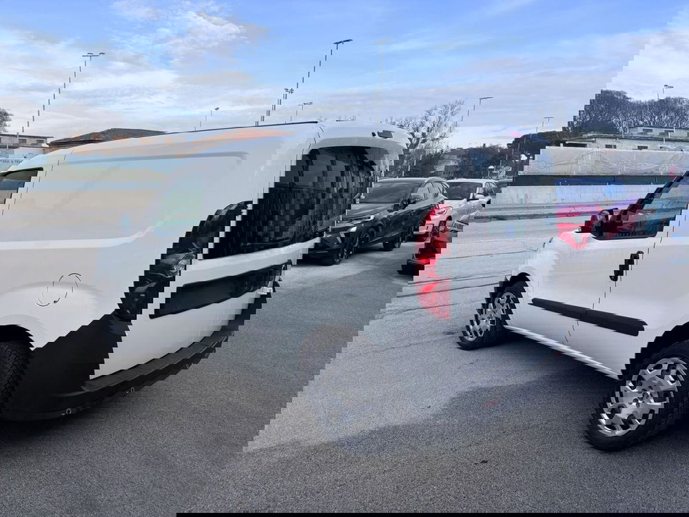 Fiat Doblò Furgone usata a Ancona (7)