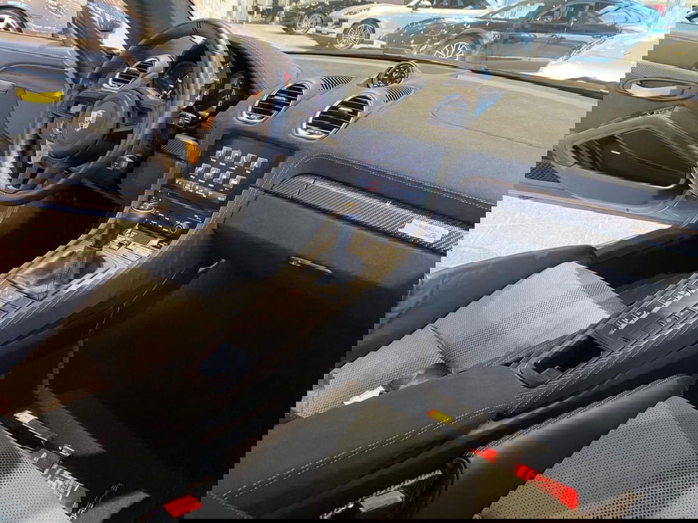 Porsche 718 Cayman  usata a Firenze (18)