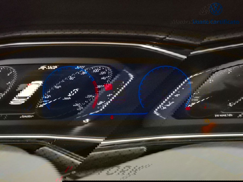 Volkswagen T-Cross usata a Varese (11)