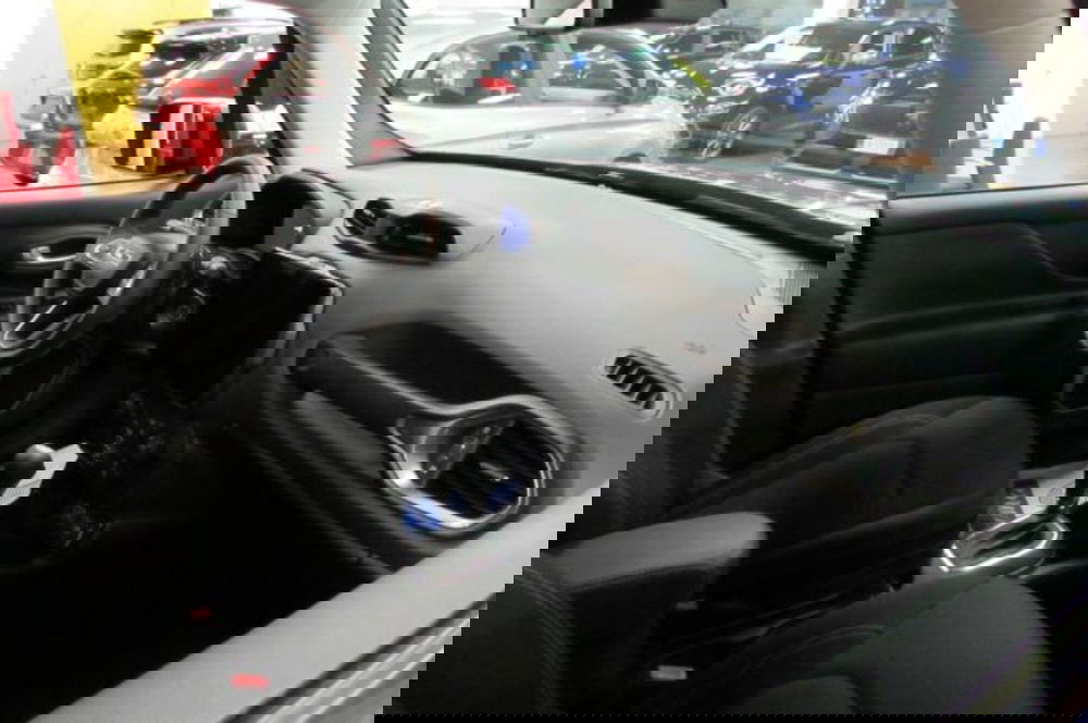 Jeep Renegade usata a Milano (17)