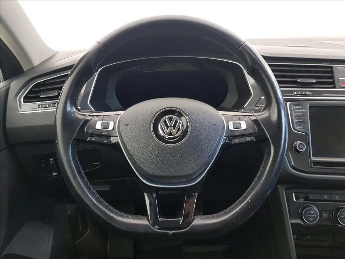 Volkswagen Tiguan usata a Lucca (14)