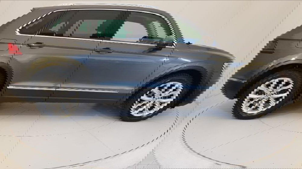 Volkswagen Tiguan usata a Lucca (7)