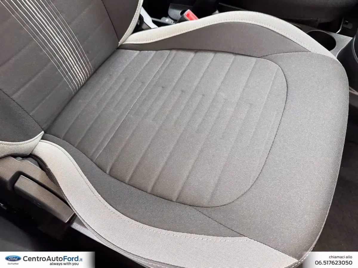 Hyundai i10 usata a Roma (8)
